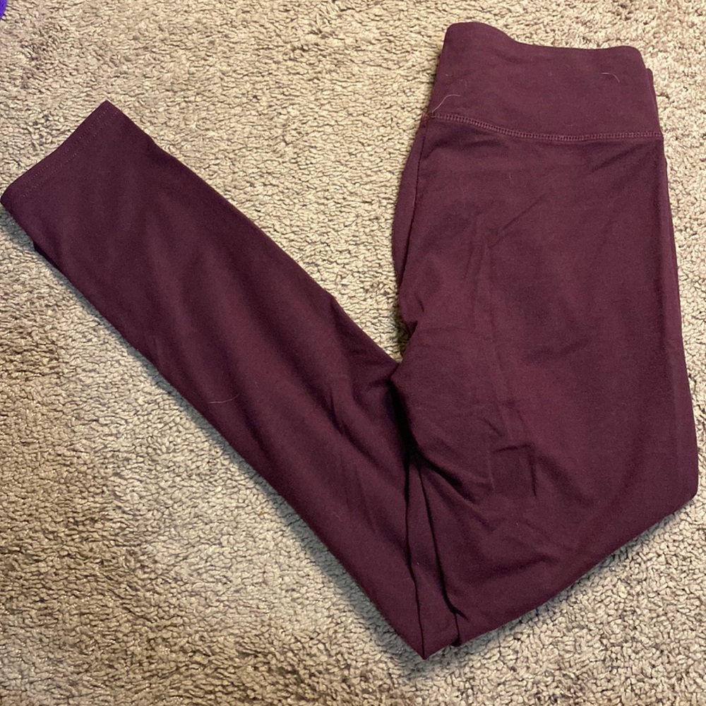 Maroon Aerie leggings